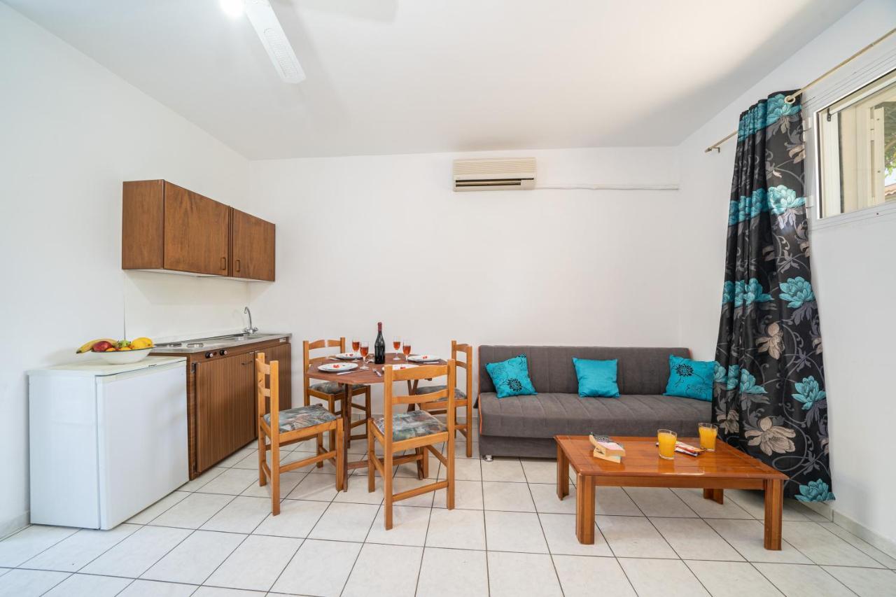 Apartment Iris Minia